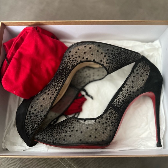 Christian Louboutin Shoes - Christian Louboutin size 39